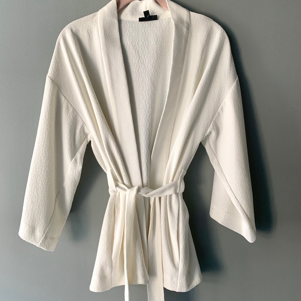 NWT Topshop Belted White Kimono Jacket